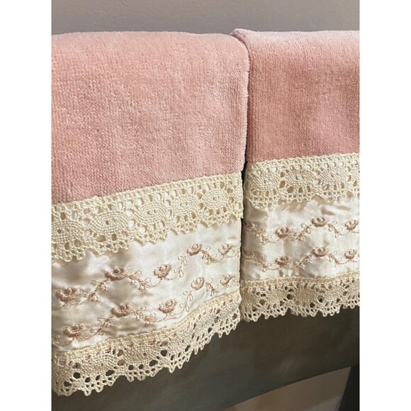 2 Pink Vtg AVANTI Wash Cloth Hand Towels Ivory LACE Floral USA Granny Cottage - Picture 3 of 10